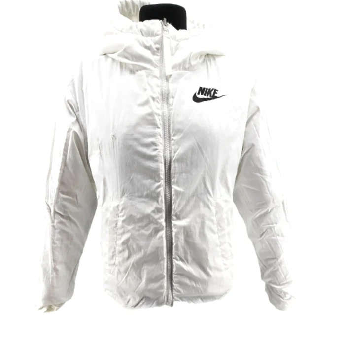 Vorderseite der weißen Nike Vintage Jacke mit Reißverschluss und Logo