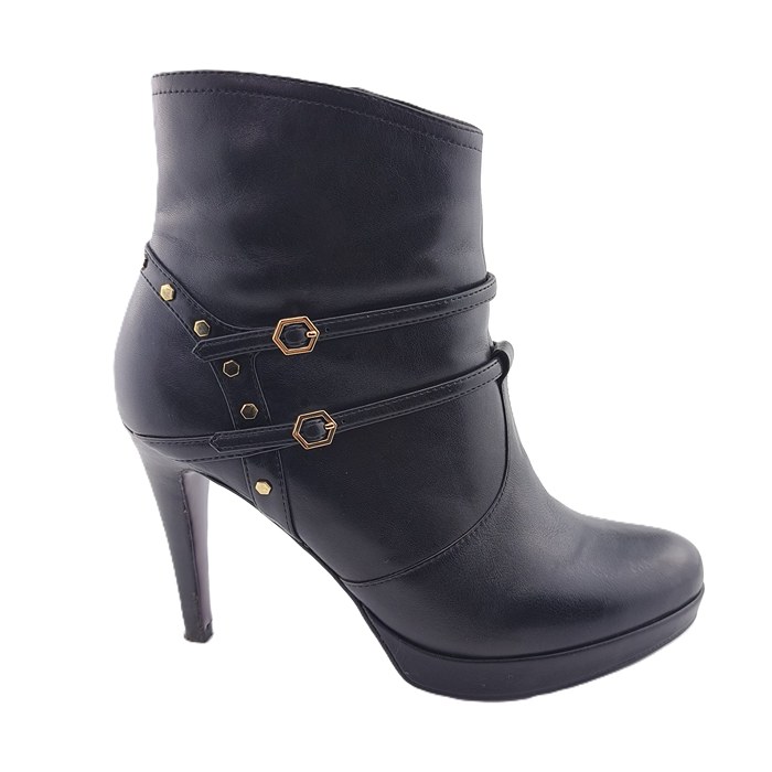 alt="Black high-heeled Vintage Boots Tamaris Heart Sole with gold buckles"