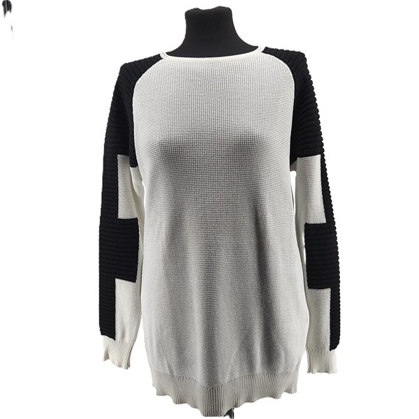 Vintage vintage sweaters for women Arnuta black white Retro-2000s-style contrast sleeves