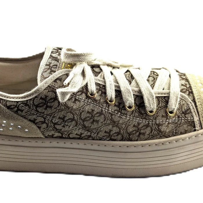 Vintage Ladies Sport Shoes Guess platform sneakers beige Retro-2000s-style studded toe